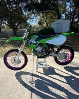 2002 Kawasaki Dirt Bike Motorcycle Kx 300