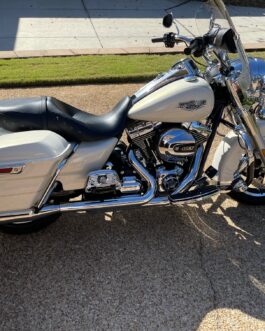 Used 2015 Harley-Davidson Touring Motorcycle ROAD KING