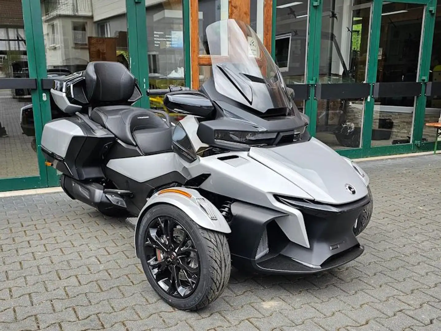 New 2023 Can-Am Spyder RT Limited - Image 2