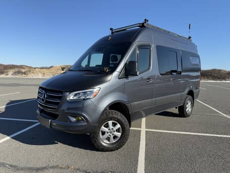2019 Mercedes-Benz Sprinter 2500 4x4 - Image 12