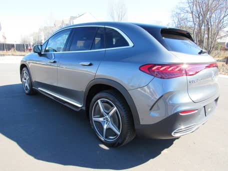 2023 Mercedes-Benz EQE350 4MATIC SUV - Image 12