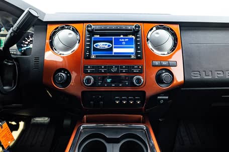 2011 Ford F-350 Super Duty Lariat 4x4 - Image 14