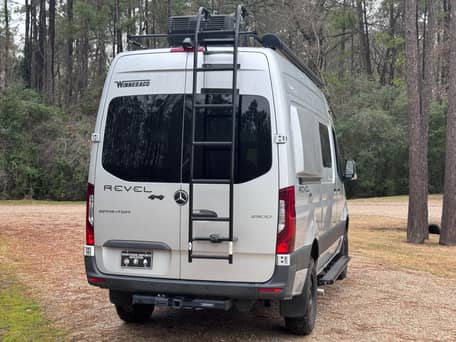 2023 Mercedes-Benz Sprinter 2500 Winnebago Revel 4x4 - Image 11