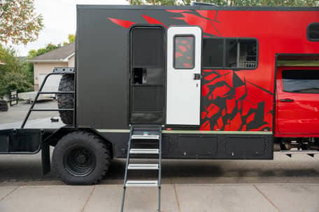 2021 Chevrolet Silverado 6500 Medium Duty 4x4 - Image 15