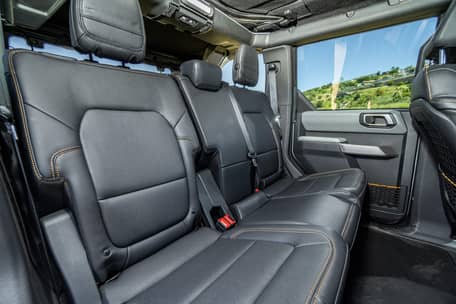2022 Ford Bronco Badlands - Image 16