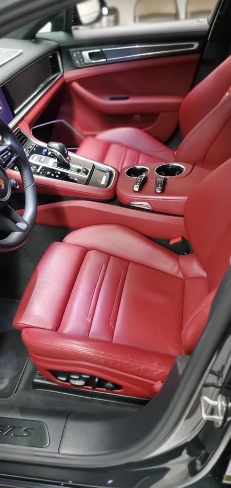 2022 Porsche Panamera GTS Sport Turismo - Image 17