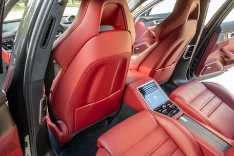 2022 Porsche Panamera GTS Sport Turismo - Image 18