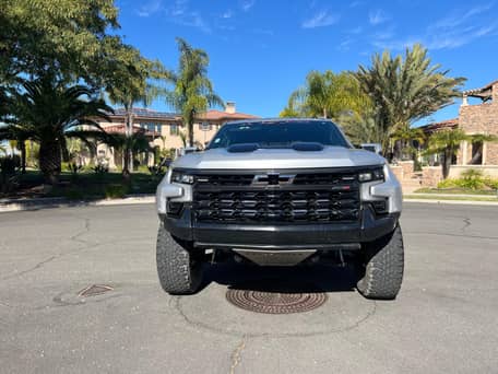 2023 Chevrolet Silverado 1500 ZR2 4x4 - Image 3