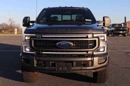 2022 Ford F-250 Super Duty Lariat Tremor 4x4 - Image 3