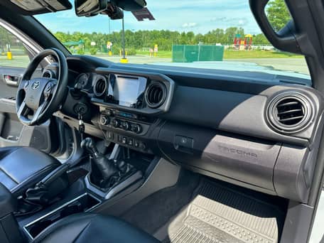 2018 Toyota Tacoma TRD Sport Double Cab 4x4 - Image 21