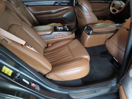 2020 Genesis G90 5.0 Ultimate - Image 22