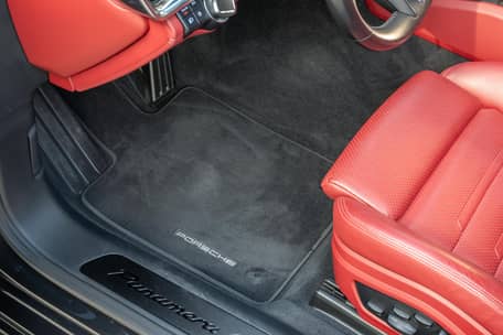 2022 Porsche Panamera GTS Sport Turismo - Image 23