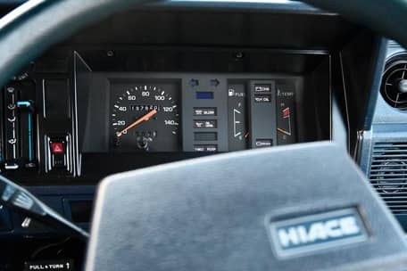 1990 Toyota HiAce HolidayAce 4x4 - Image 24