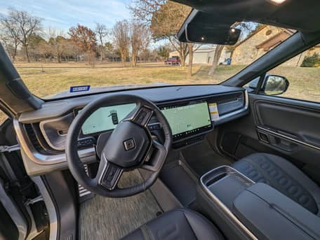 2023 Rivian R1S Adventure Edition - Image 24