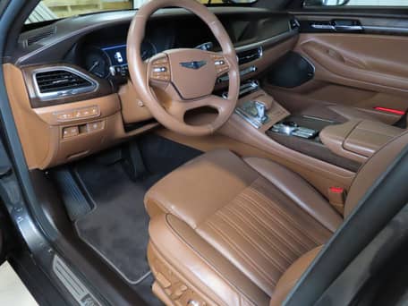 2020 Genesis G90 5.0 Ultimate - Image 24