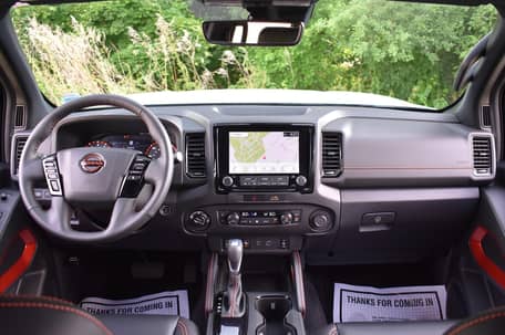 2023 Nissan Frontier PRO-4X Crew Cab - Image 24