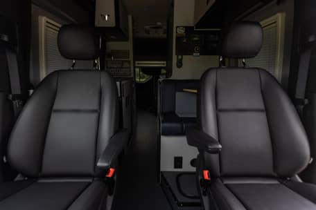 2023 Mercedes-Benz Sprinter 2500 Winnebago Revel 4x4 - Image 15