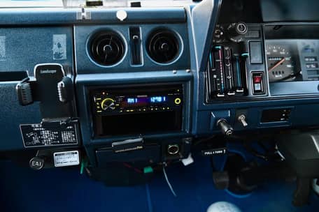 1990 Toyota HiAce HolidayAce 4x4 - Image 26