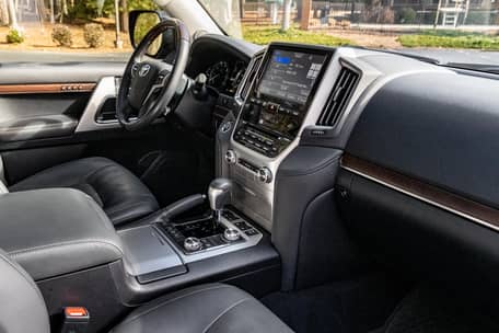 2021 Toyota Land Cruiser - Image 25