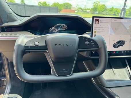 2021 Tesla Model S Plaid - Image 26