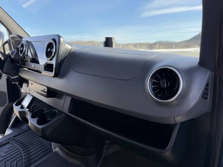 2019 Mercedes-Benz Sprinter 2500 4x4 - Image 27
