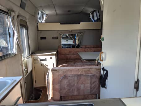 1990 Toyota HiAce HolidayAce 4x4 - Image 29