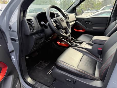 2023 Nissan Frontier PRO-4X Crew Cab - Image 29