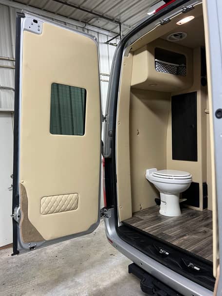 2020 Mercedes-Benz Sprinter 3500XD - Image 30