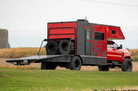 2021 Chevrolet Silverado 6500 Medium Duty 4x4 - Image 4