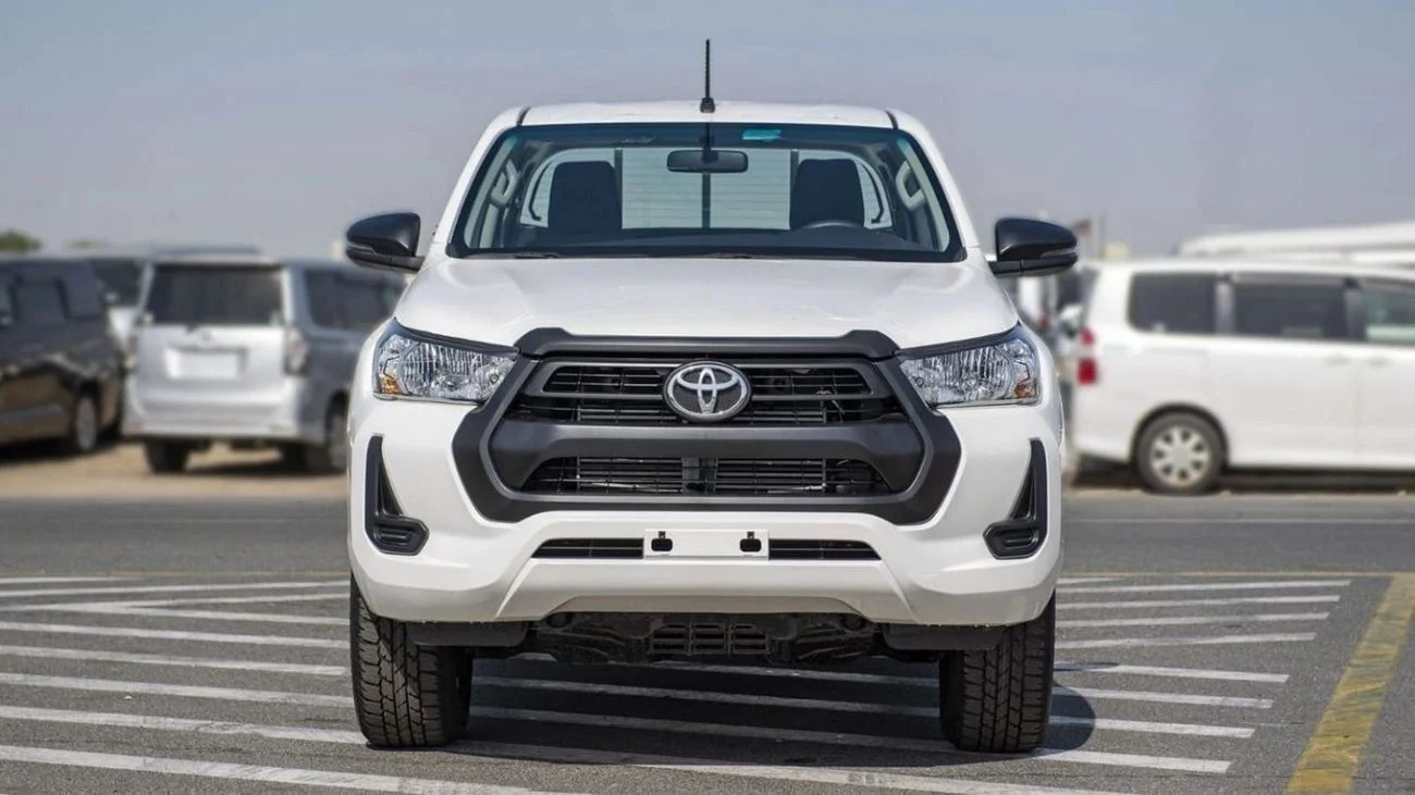 2023 Toyota Hilux 2.4L MED Option P Window Diesel - Image 4
