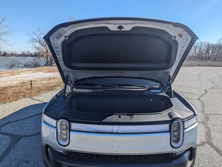 2023 Rivian R1S Adventure Edition - Image 32