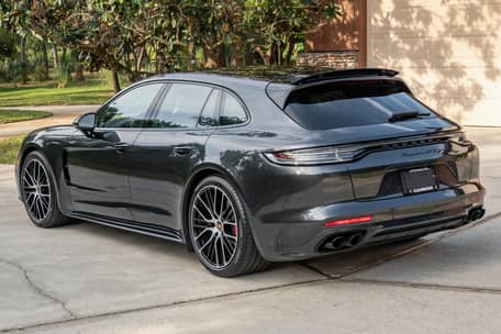 2022 Porsche Panamera GTS Sport Turismo - Image 5