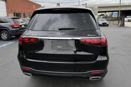 2025 Mercedes-Benz GLS 450 - Image 6