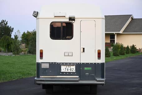 1990 Toyota HiAce HolidayAce 4x4 - Image 6