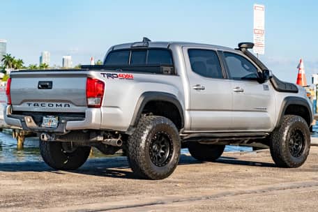 2016 Toyota Tacoma TRD Off-Road Double Cab 4x4 - Image 6