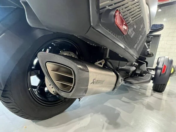 2022 Can-Am Spyder RT Sea-To-Sky - Image 6