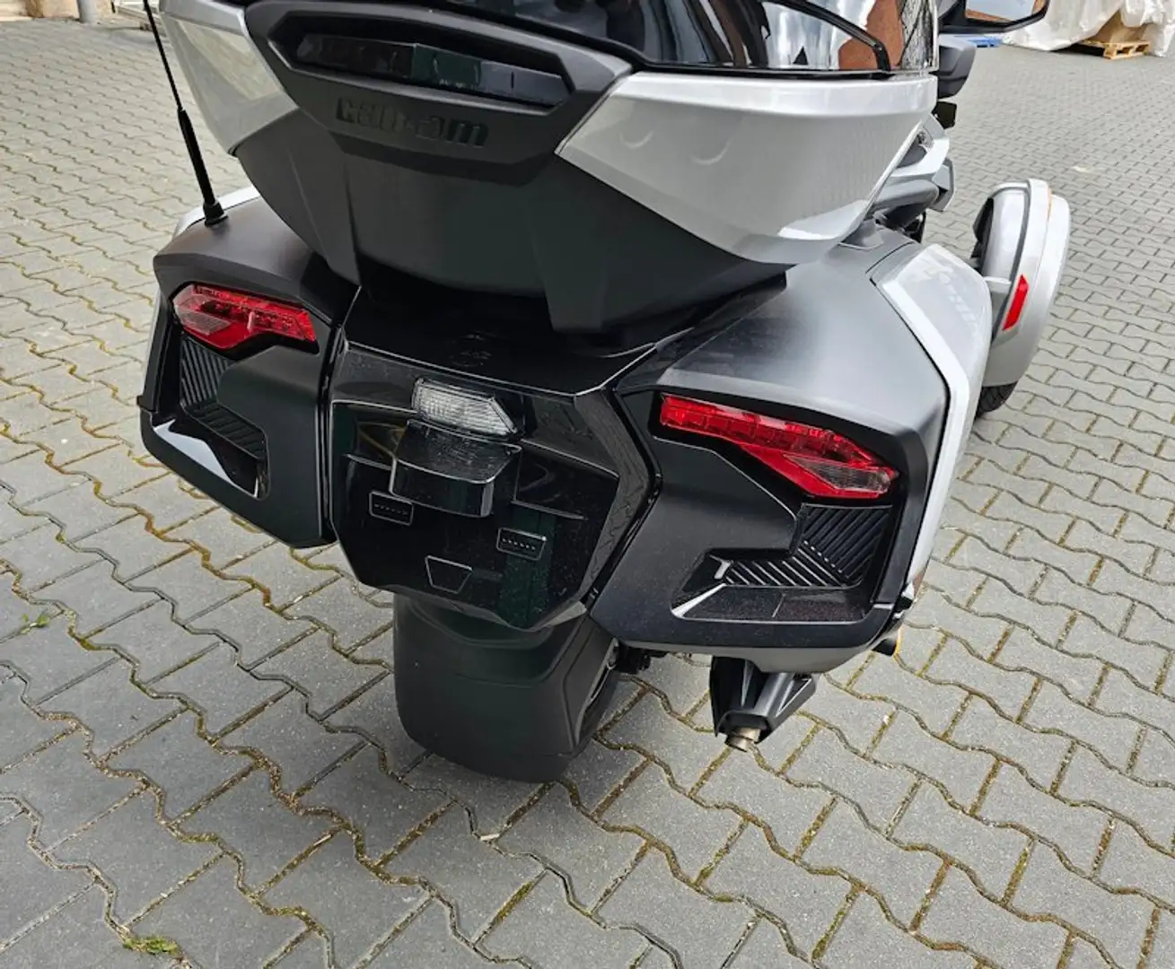 New 2023 Can-Am Spyder RT Limited - Image 6