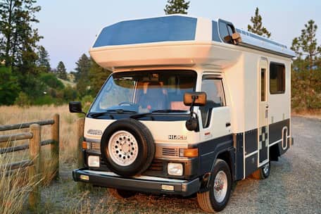 1990 Toyota HiAce HolidayAce 4x4 - Image 8