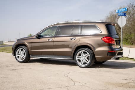 2014 Mercedes-Benz GL550 - Image 9