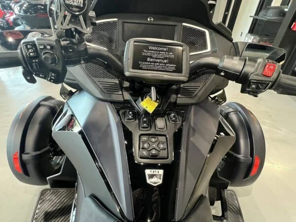 2022 Can-Am Spyder RT Sea-To-Sky - Image 10