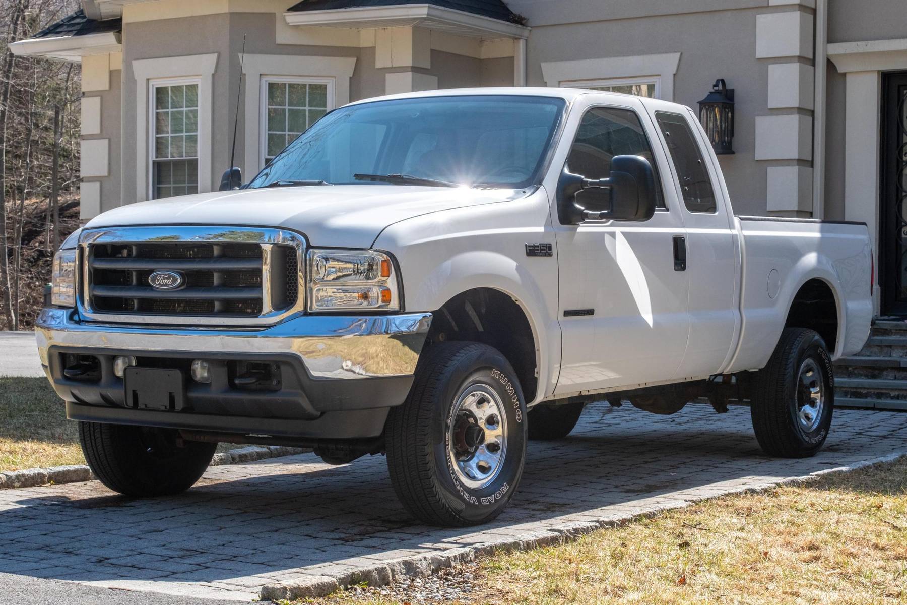 2003 Ford F-350 Super Duty XLT 4x4 - Image 2