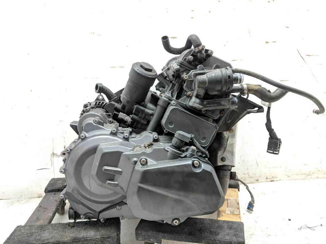 Used 2015 Can-Am Spyder Roadster F3 Engine Motor - Image 6