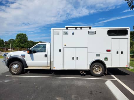 2010 Ford F-450 Super Duty 4x4 - Image 14