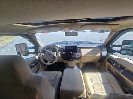 2008 Ford F-450 Super Duty Lariat 4x4 - Image 10