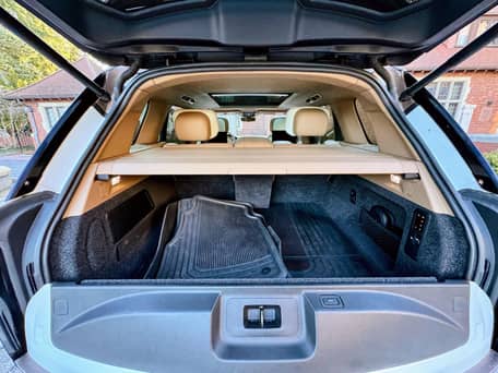 2022 Range Rover P530 SV LWB - Image 31