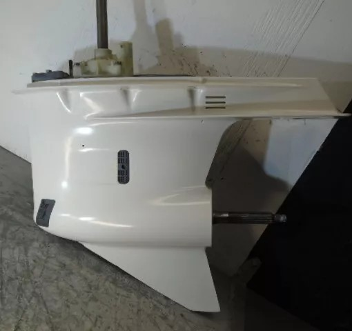 Used Yamaha F350 V8 Lower Unit - Image 2