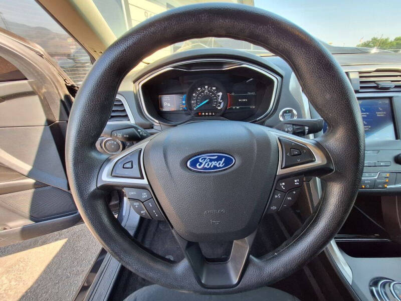 2020 Ford Fusion - Image 8