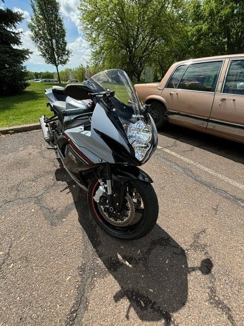 2023 Suzuki Sportbike Motorcycle GSX R 600 - Image 15