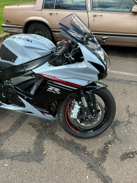 2023 Suzuki Sportbike Motorcycle GSX R 600 - Image 21