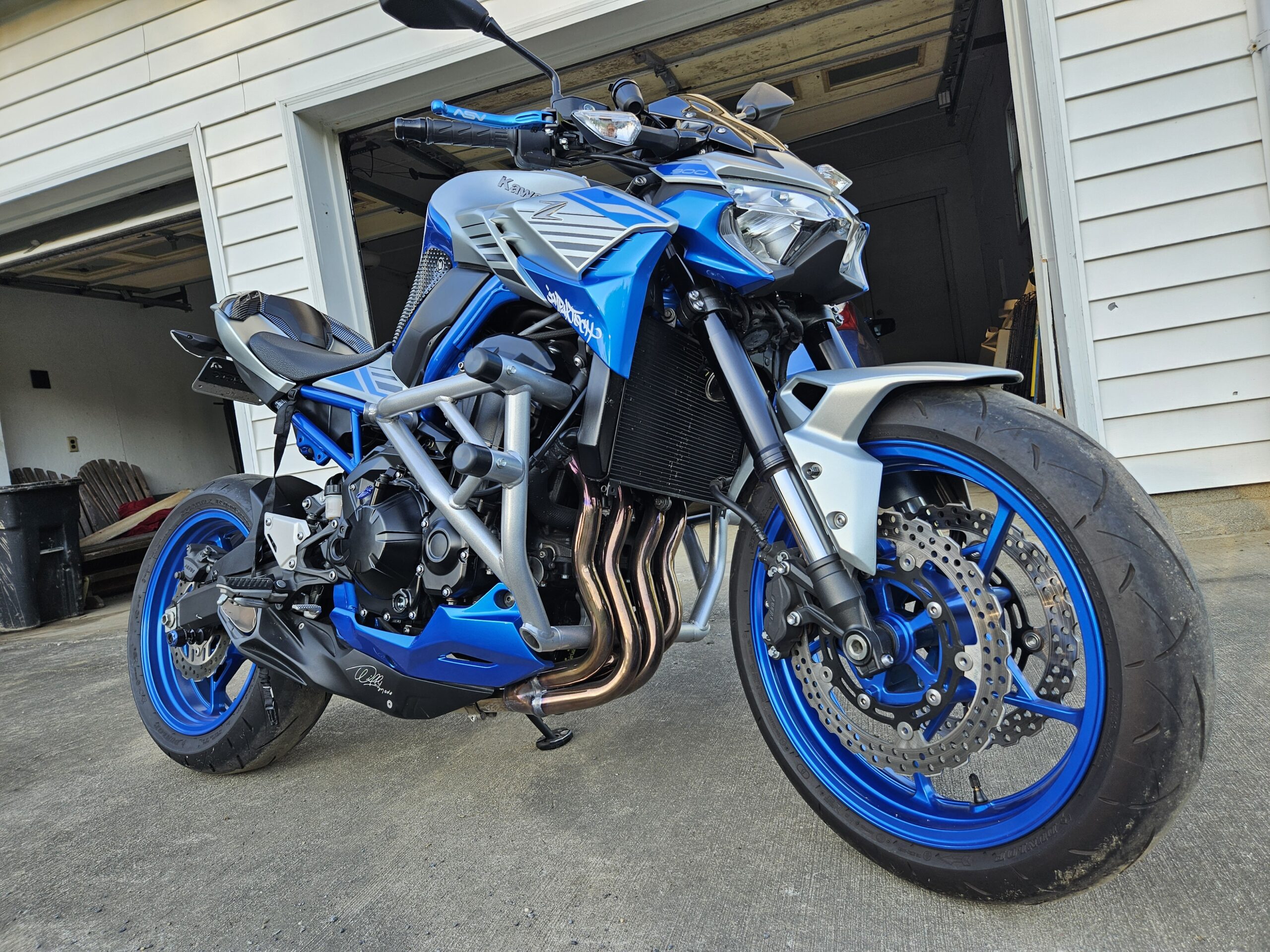 Used 2020 Kawasaki Z900 sportbike motorcycle - Image 3